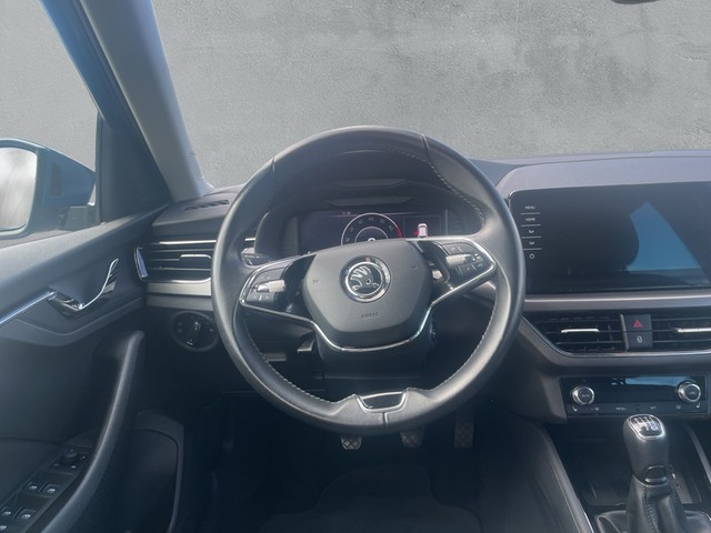Skoda - Kamiq 1.0 TSI Clever AHK CAM LED LM17 NAVI SHZG_4