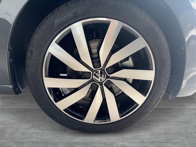 VW - Touran 2.0 TDI DSG 7Sitzer Highline NAVI+SHZ+LED+PDC_6