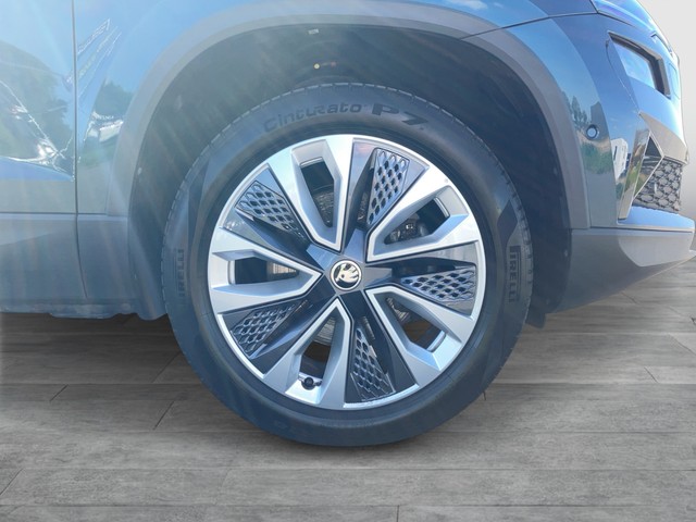 Skoda - Karoq 2.0 TDI DSG Tour 4x4 AHK+360°+ACC+NAV+PANO_9