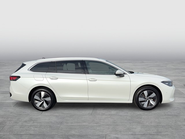 VW - T-Roc 1.0 TSI R-Line ACC+Navi+Sitzhzg.+Kamera_11