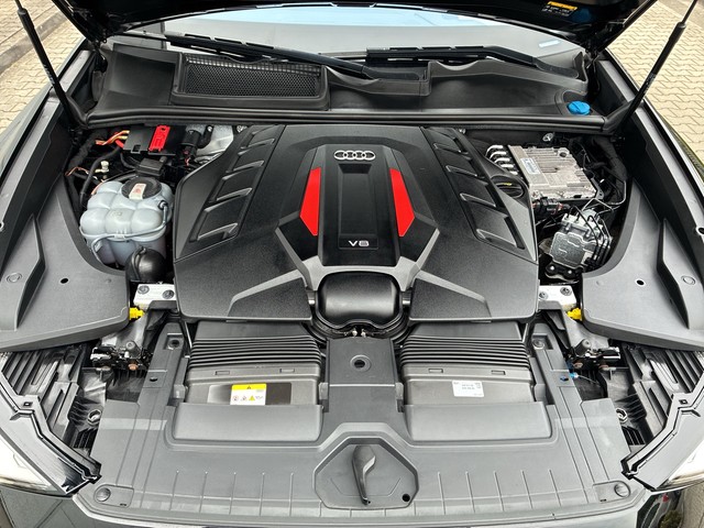 Audi - SQ8 4.0 TFSI quattro ACC+PANO+NAVI+AHK+STANDHZG._6