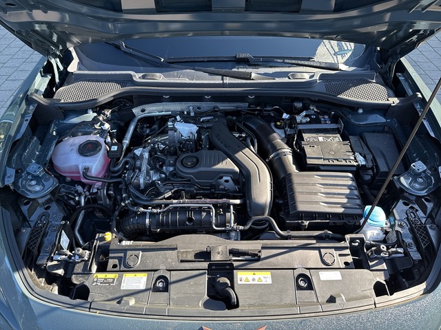 CUPRA - Formentor 1.5 eTSI DSG EDGE AHK+ACC+LED+NAVI+SHZ_8