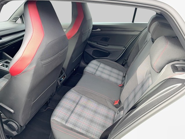 VW - Golf VIII 2,0TSI DSG GTI LED+NAVI+LANE+KAMERA+HK_3