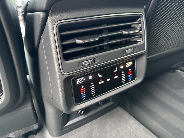 Audi - Q8 50 TDI S line quattro AHK+LED+NAVI+LUFT+B&O_7