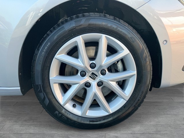 Seat - Leon Sportstourer 2.0 TDI DSG Style ACC LED NAVI_10