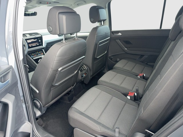 VW - Touran 1.5 TSI DSG Comfortline RFK Easy Open_3