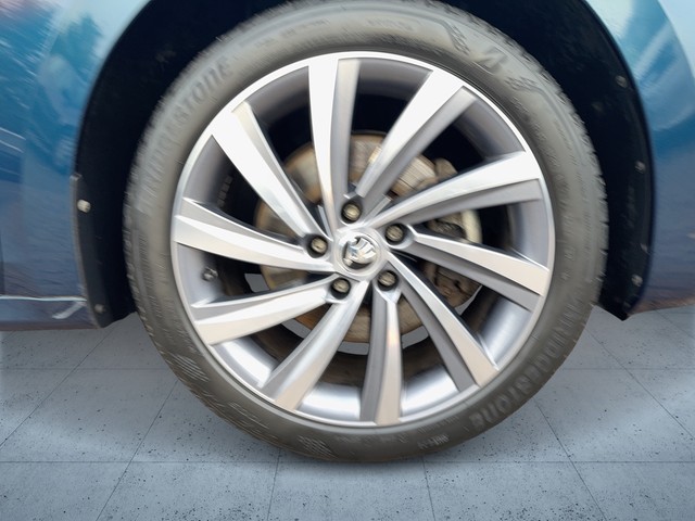 Skoda - Octavia Combi 1.4 electric/TSI Style HuD Leder_11