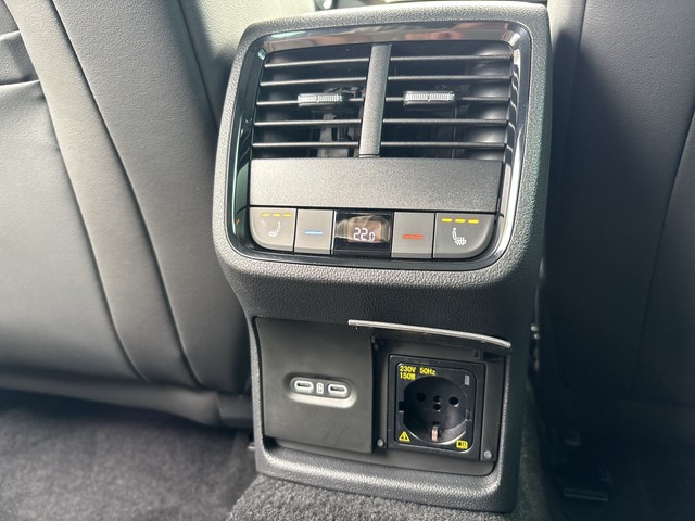 Skoda - Octavia Combi 2.0 TSI DSG RS Plus HUD Pano 1.Hand!_8