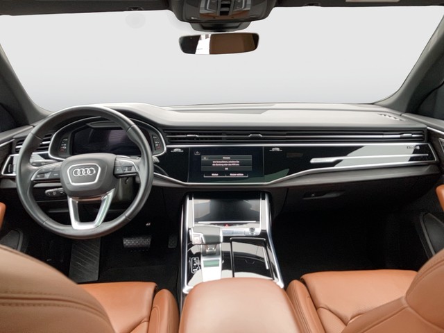 Audi - Q8 55 TFSI e quattro Tiptronic AHK LED NAVI PANO_2