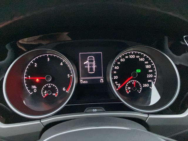 VW - Touran 2.0 TDI DSG Comfortline AHK CAM NAVI STHZG_15