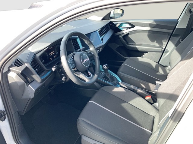 VW - Crafter Kasten 30 MR HD_12