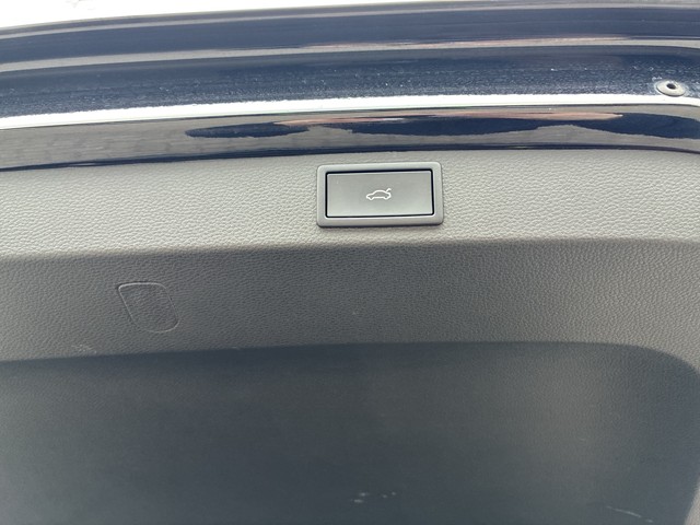 Skoda - Karoq 1.5 TSI DSG Sportline NAVI+RÜCKFAHRKAMERA+_5