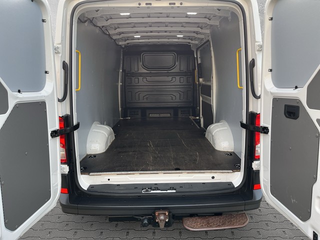 VW - Crafter 35 TDI Kasten mittellang AHK RADIO TEL_3